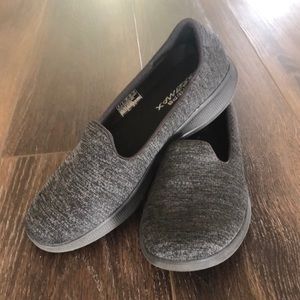 Sketchers Go Step Lite